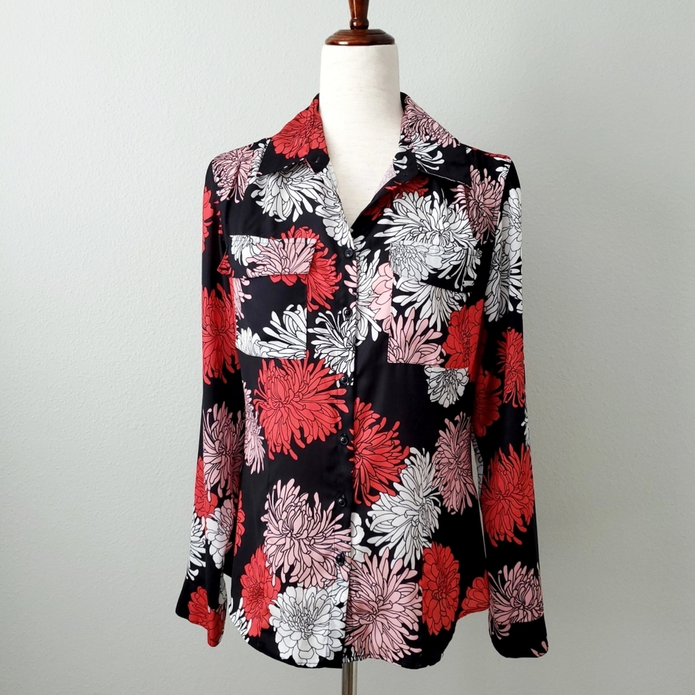 Guess Long Sleeve Button Down Black & Red Floral Print Shirt, Size Small
